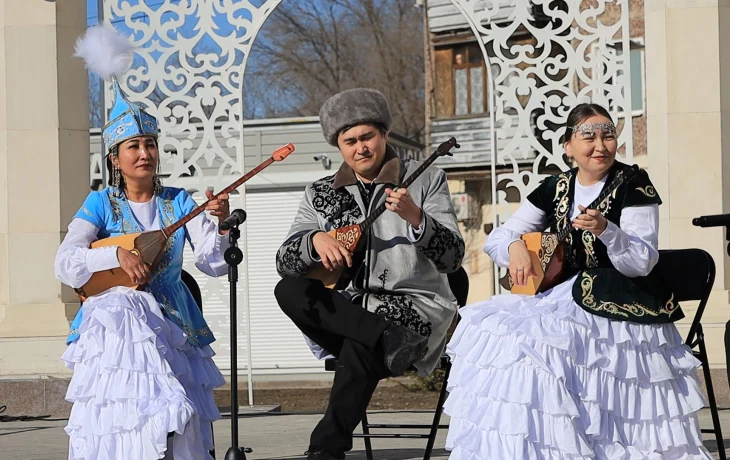 ПРАЗДНИЧНЫЙ КОНЦЕРТ в честь ШАҢЫРАҚ КҮНІ