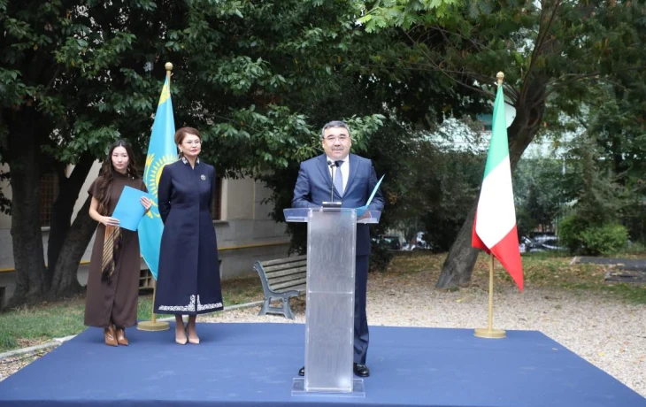 В Италии открыли бюст Абаю Кунанбайулы