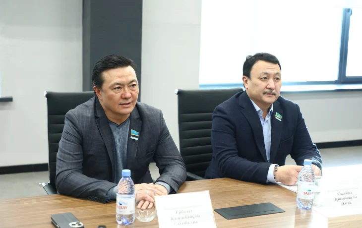 Поддержка молодежи и спорта: визит депутатов Мажилиса Парламента в Жезказган Поддержка молодежи и спорта: визит депутатов Мажилиса Парламента в Жезказган