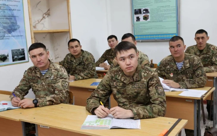 В 2026 году в Казахстане на воинскую службу призовут более 850 офицеров запаса
