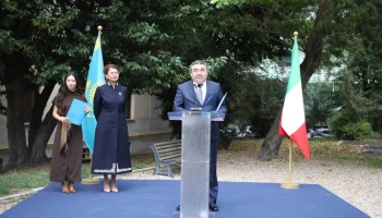 В Италии открыли бюст Абаю Кунанбайулы