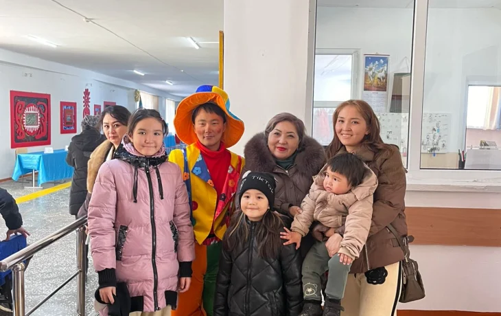 Ұлытау облысында референдум белсенді, ұйымдасқан әрі мерекелік атмосферада өтуде Ұлытау облысында референдум белсенді, ұйымдасқан әрі мерекелік атмосферада өтуде