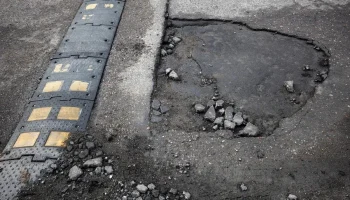 С кочки на кочку: кто и как в областном центре отвечает за &laquo;лежачих полицейских&raquo;