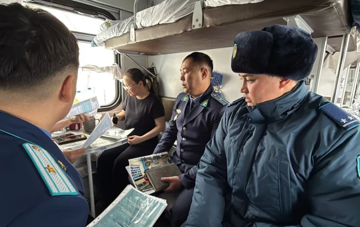 Безопасность передвижения – приоритет: в областном центре прошла акция «Приемная на колесах» Безопасность передвижения – приоритет: в областном центре прошла акция «Приемная на колесах»