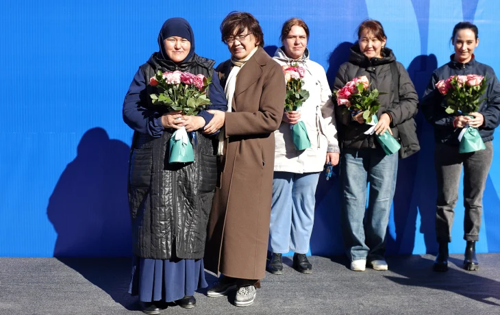В Сатпаеве семьи отметили долгожданное новоселье В Сатпаеве семьи отметили долгожданное новоселье