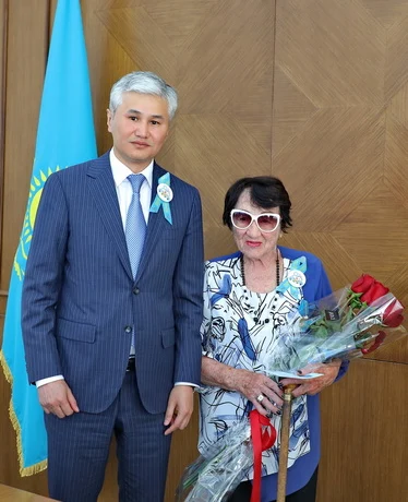 Тяжелый труд во благо Родины Тяжелый труд во благо Родины